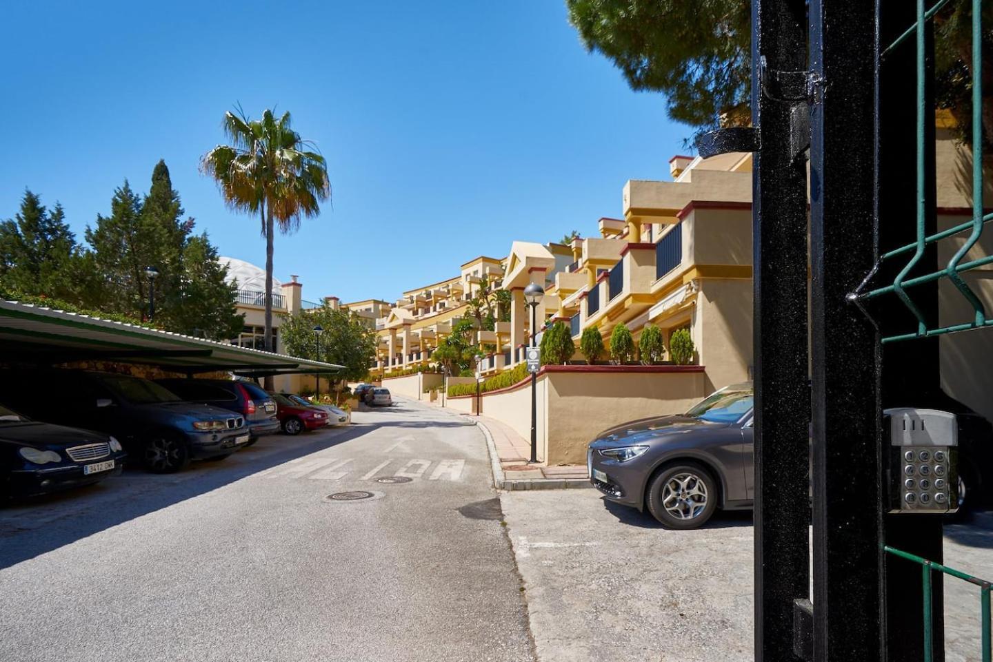 Oleholidays 526 Romana Playa Vistas Al Mar Marbella Bagian luar foto
